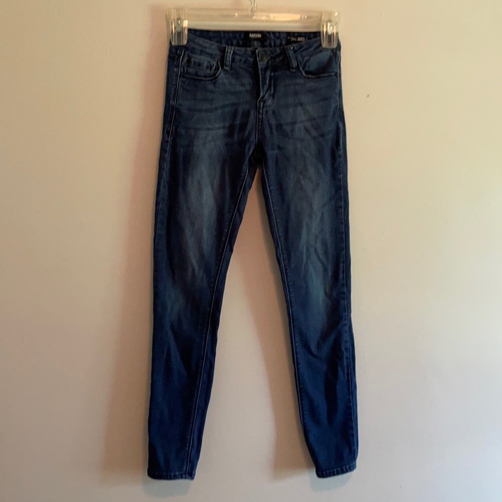 Kensie dark wash skinny jeans